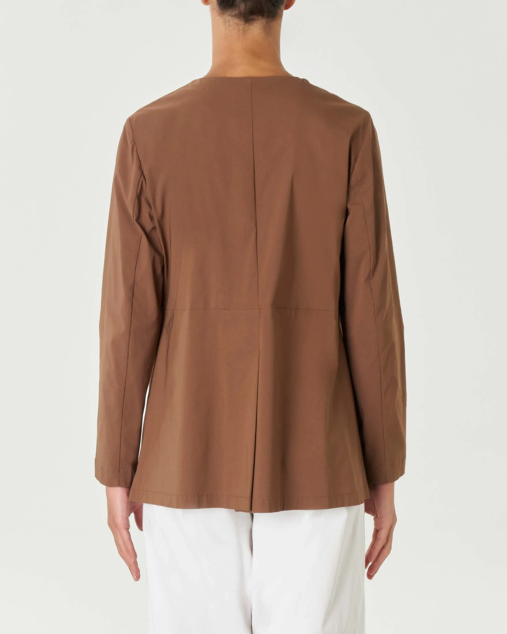 Giacca marrone in bengalina di viscosa stretch con scollo tondo e linea svasata